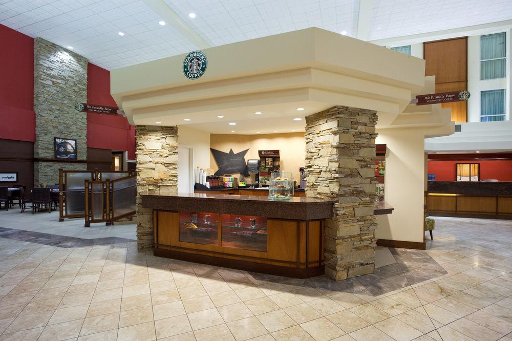 Doubletree By Hilton East Hotel Madison