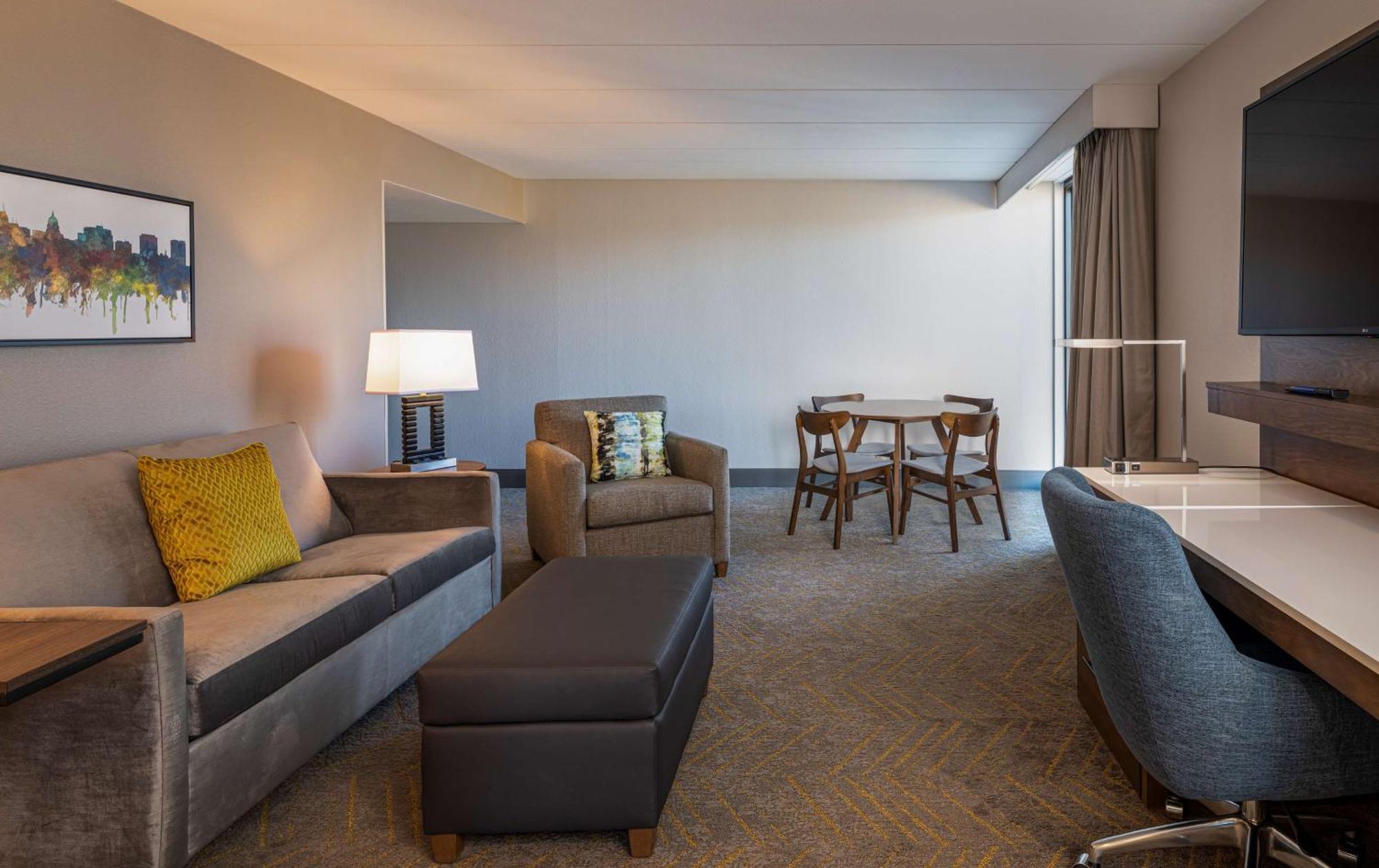 Doubletree By Hilton East Hotel