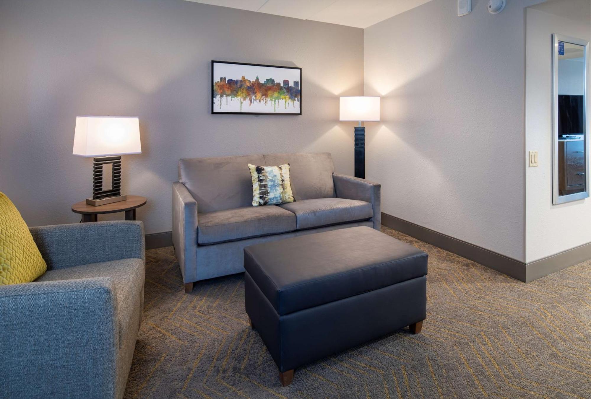 Hotel Doubletree By Hilton East 4*