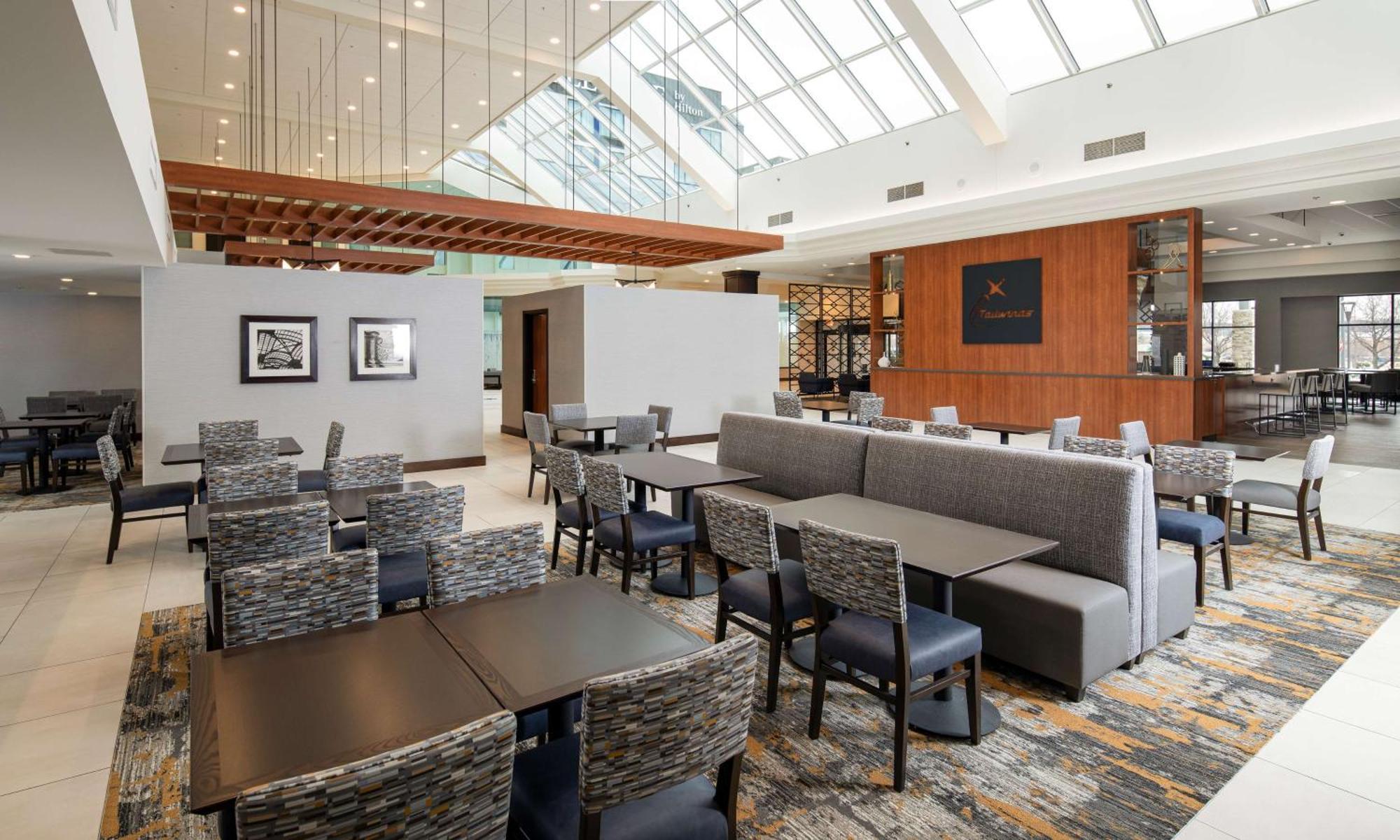 Hotel Doubletree By Hilton East Madison